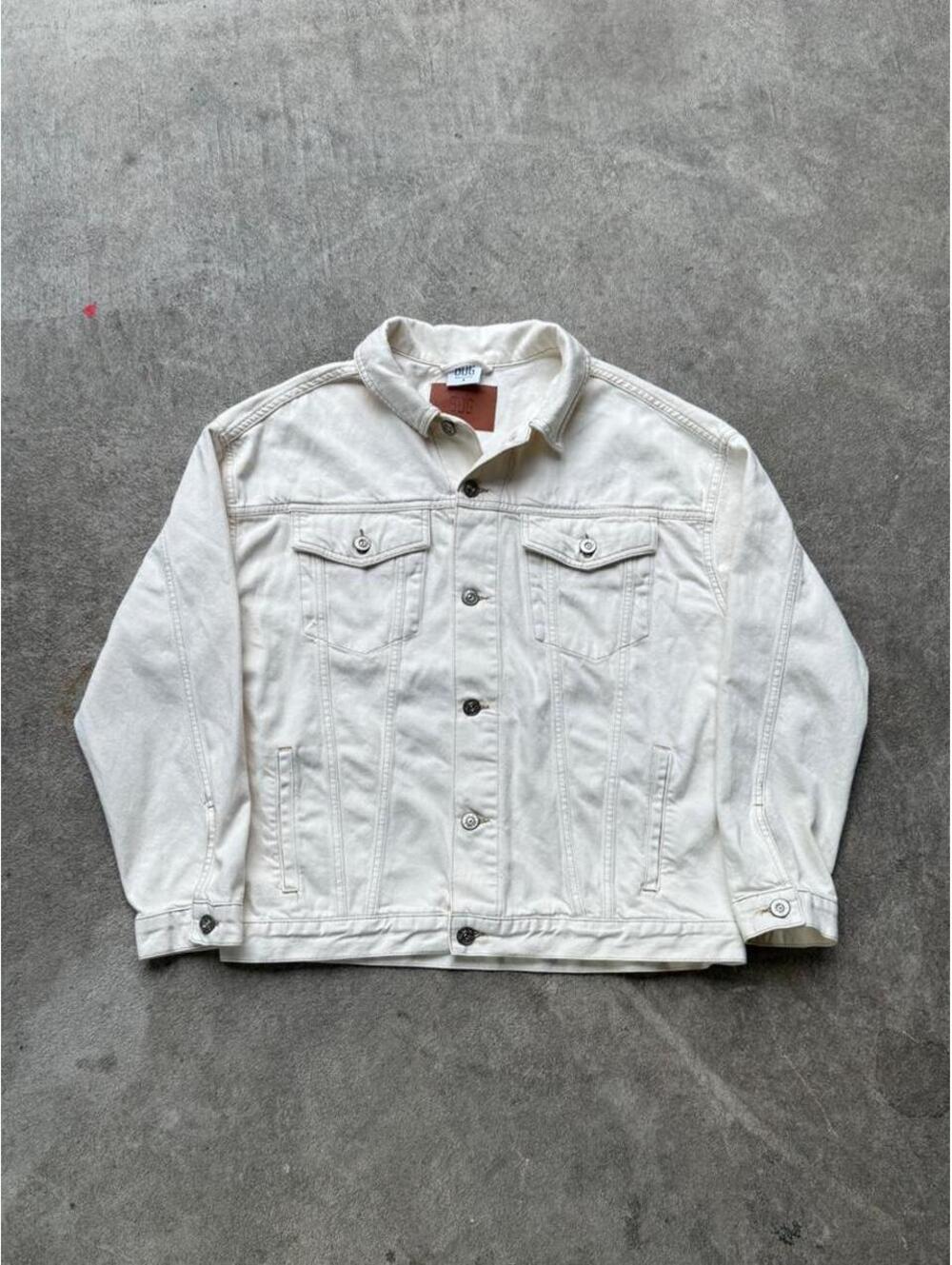 BDG cream denim jacket in size S #bdg #denim
